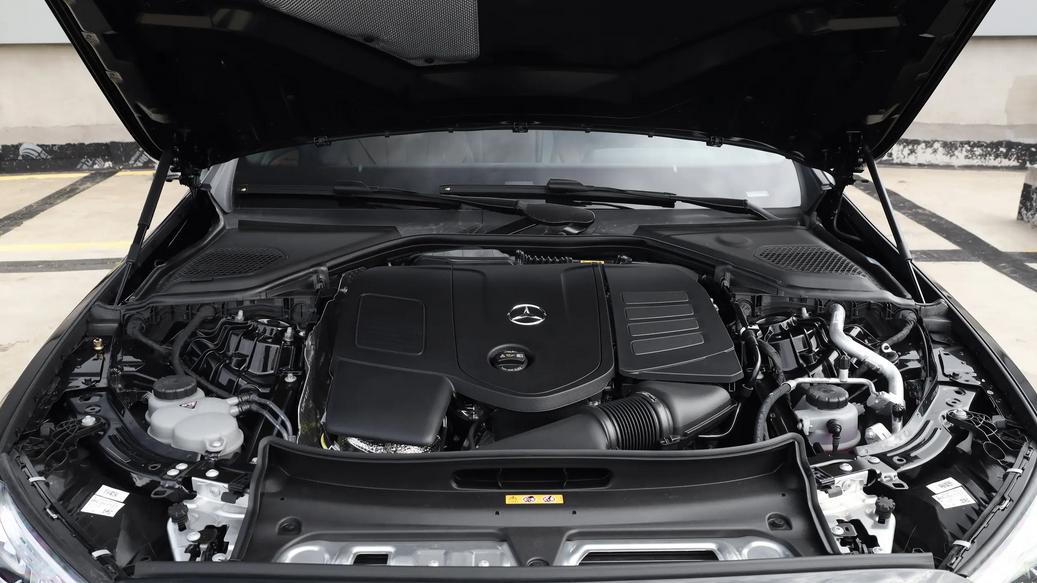 奔驰E级上新款，终端优惠10万元，能否满足你的用车需求？