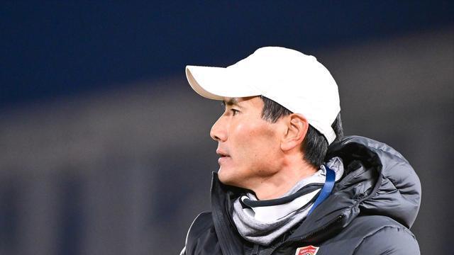 33！45岁本土教练神了：率队升至中超第3，他应接替伊万执教国足