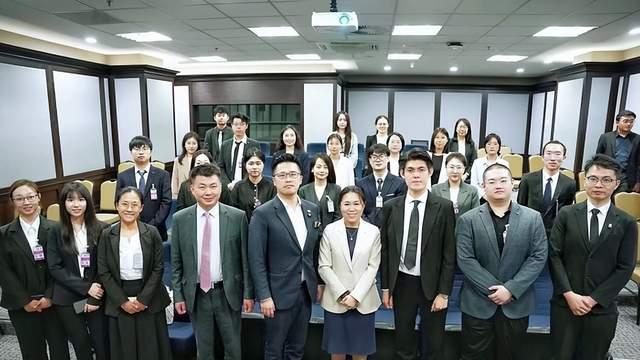 中马博士代表团走进马来西亚国会 深化人才与产业合作