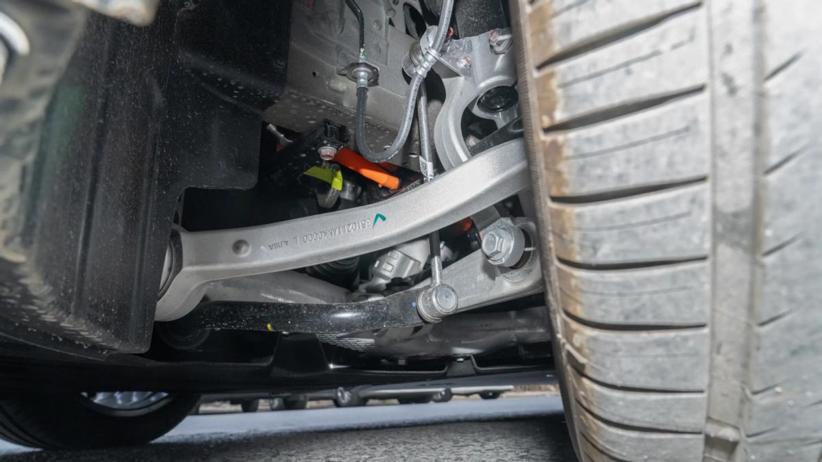 30万以内，中大型SUV，标配CDC+空悬，这台广汽高端车香吗？