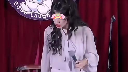 沈阳一男子在脱口秀剧场当众触摸女演员大腿根部，被依法拘留10日