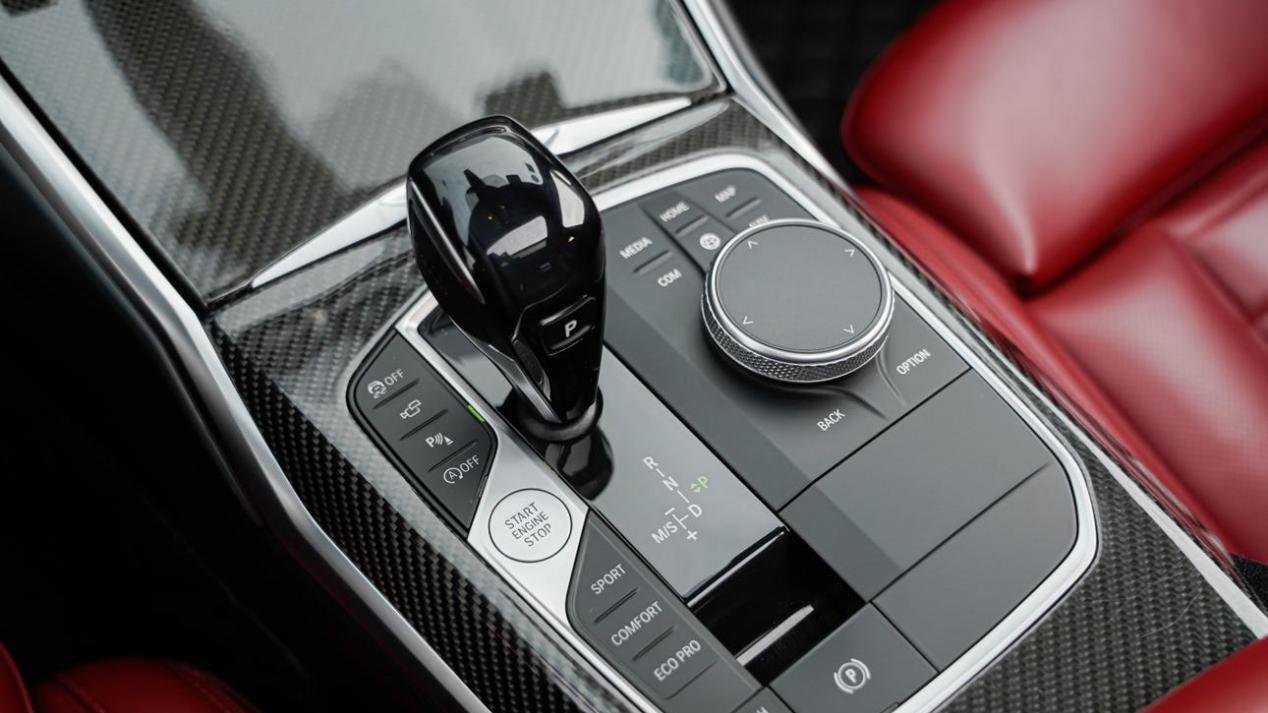 2020款宝马3系，不到20万圆你蓝白标梦，还要啥思域？