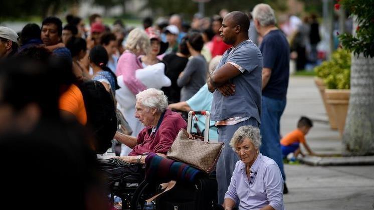 美国贪腐有多严重？花800万美元给老鼠变性，马斯克爆更多内幕