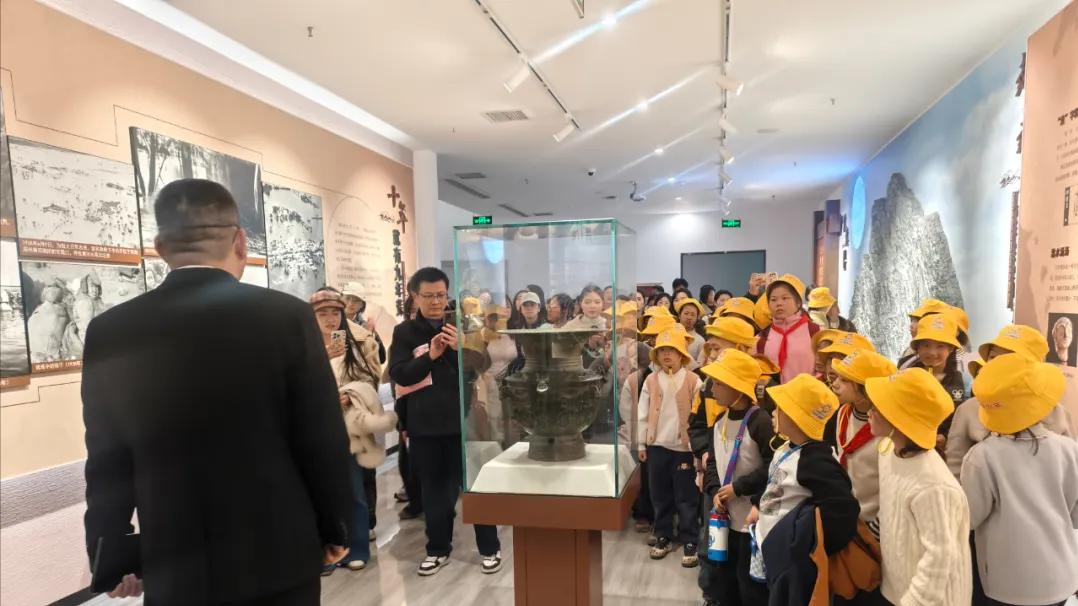 阜南县城西社区伙伴领航站城西少年游学营项目第一场活动顺利开展