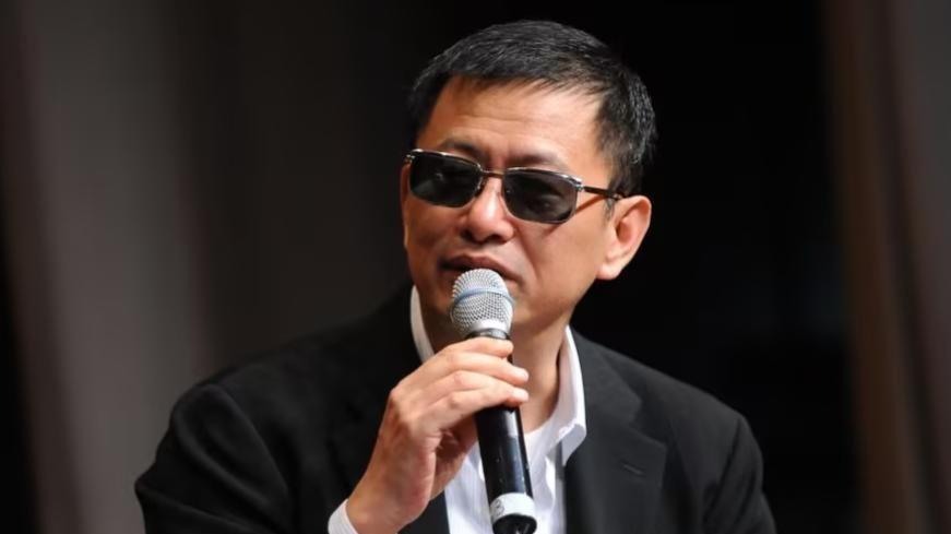 王家卫争议升级，录音仅为表面，后续更严重，靳东陈道明受牵连