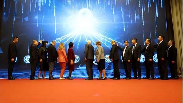 2025欧亚合作发展大会暨万里茶道文化带国际峰会在北京举行