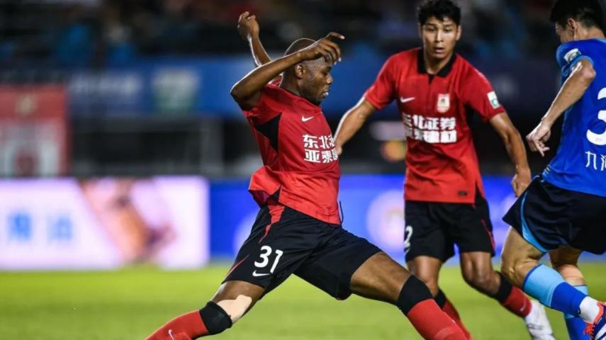 洗牌，长春亚泰多达17人合同到期，1主力或被中超多队争抢