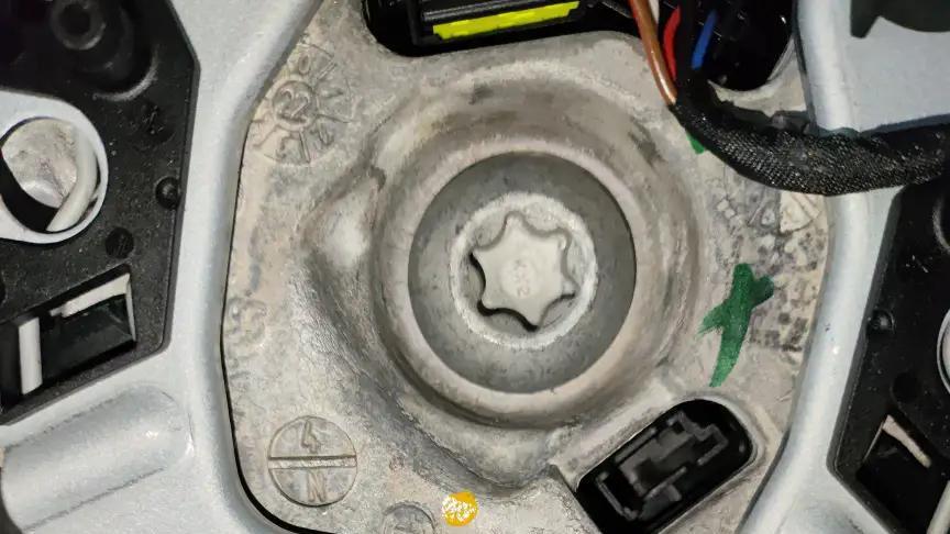 一手宝马7系，2.3万公里，运动套装加持，50万体验豪华旗舰座驾