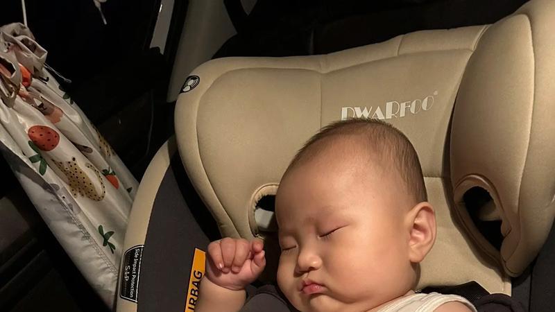 孩子刚出生，爸爸就给孩子起了个逆天小名，孩子妈妈：你信不信我揍你？