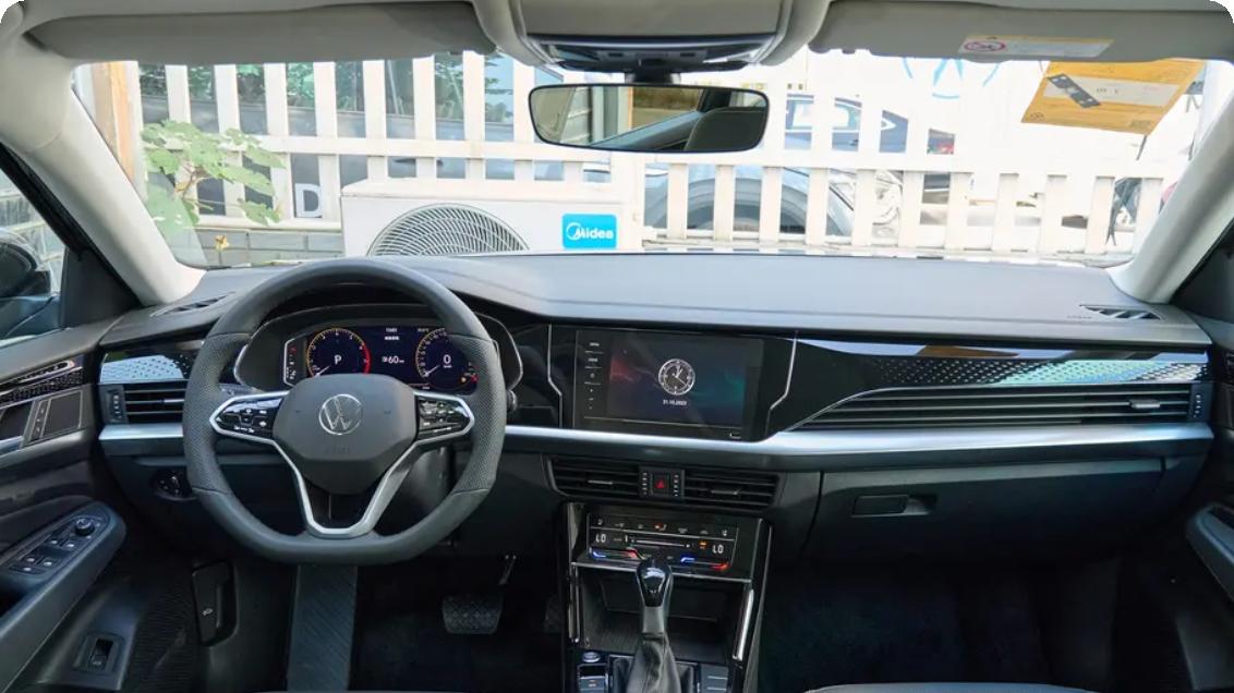 开过帕萨特，才明白“操控性”，其实比电车更有可玩性