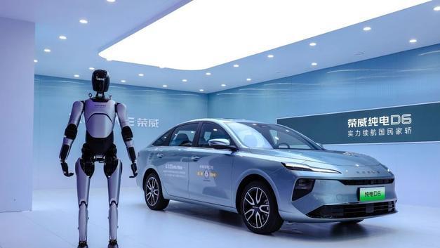 战略重构与价值跃迁，上汽开启“向上”新周期