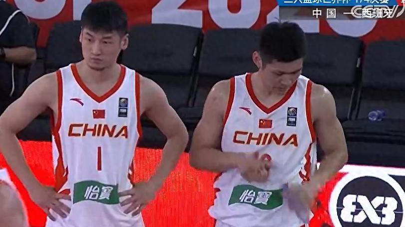 草根逆袭爆冷世界第2却遭争议哨？ 中国三人男篮的8强之路，每一秒都让你热血沸腾！