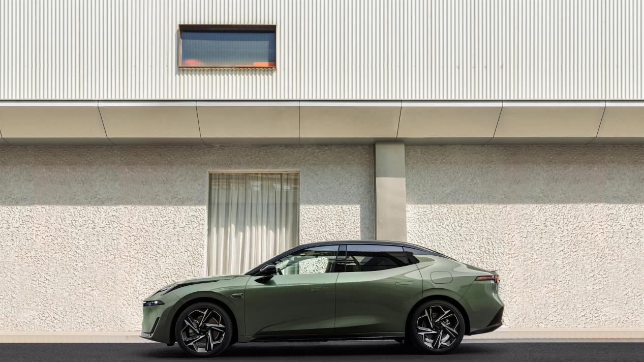 15万级电混轿车中，领克07 EM-P安全品质大揭秘