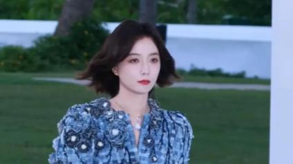 王珞丹ELLE红毯造型大蜕变！优雅亮相气质飙升