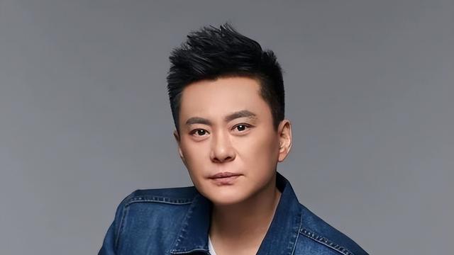 破案了！王斑隐藏了这么多年，原来演员可能是副业，真是深藏不露