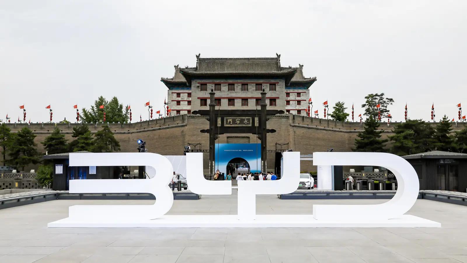 不拼硬件拼算法？比亚迪第五代DM技术再升级，一文带你了解清楚