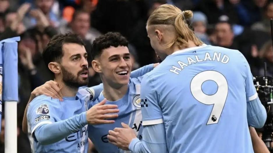 福登神勇、裁判助力，曼城3-2补时惊险击败弱旅利兹联！