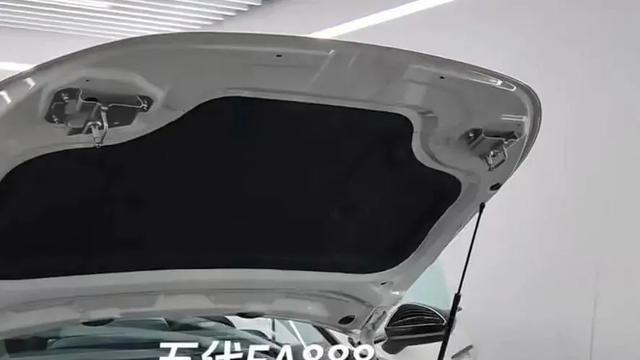 上汽奥迪A5L出街，无框车门+掀背尾门，配华为智驾+第五代EA888