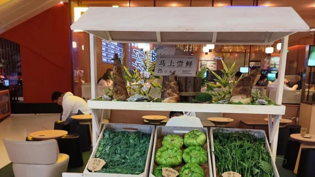 当餐厅遇上菜市场：一种全新的用餐感受