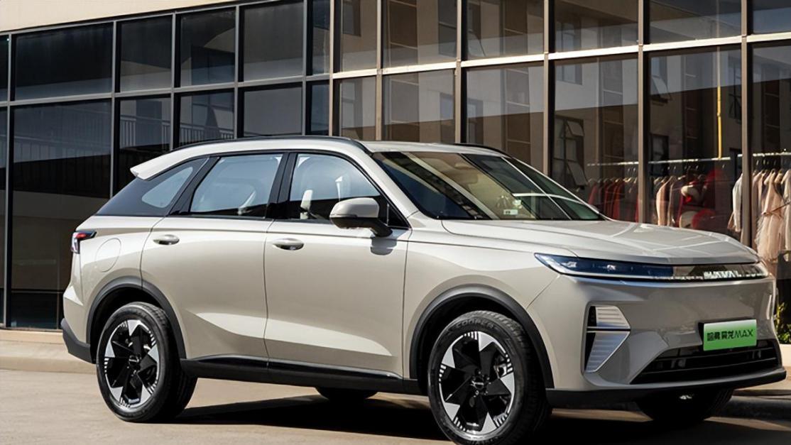 更省更爽更安全，哈弗二代枭龙MAX预售价13.88万元起
