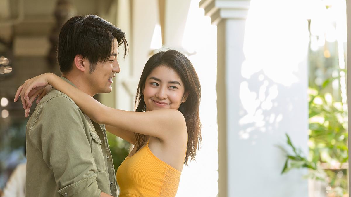 看到他的社交软件私信撩妹，她果断拉黑：不爱了，就别耗着