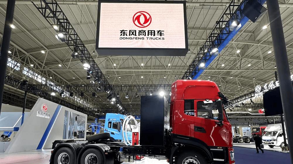 东风亮剑“零碳”新纪元：多款动力总成方案重构重卡价值边界