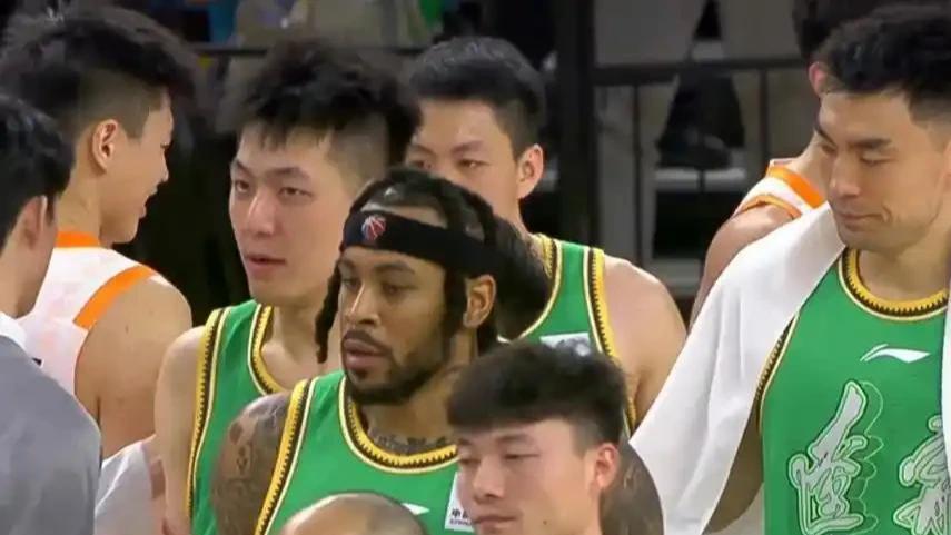 辽宁男篮载憾返沈！杯赛折戟后迎魔鬼赛程，CBA常规赛需火速破局