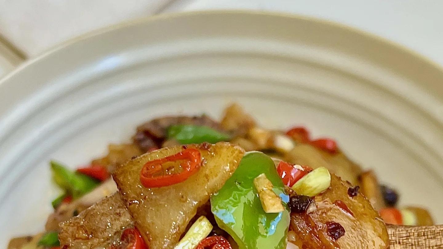 五花肉+土豆的神仙组合！一锅搞定全家夸的干锅秘籍