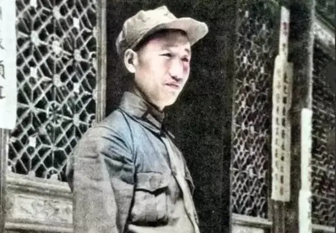 毛主席用兵如神，从不上前线战场，为何比前线将帅更熟悉战场？