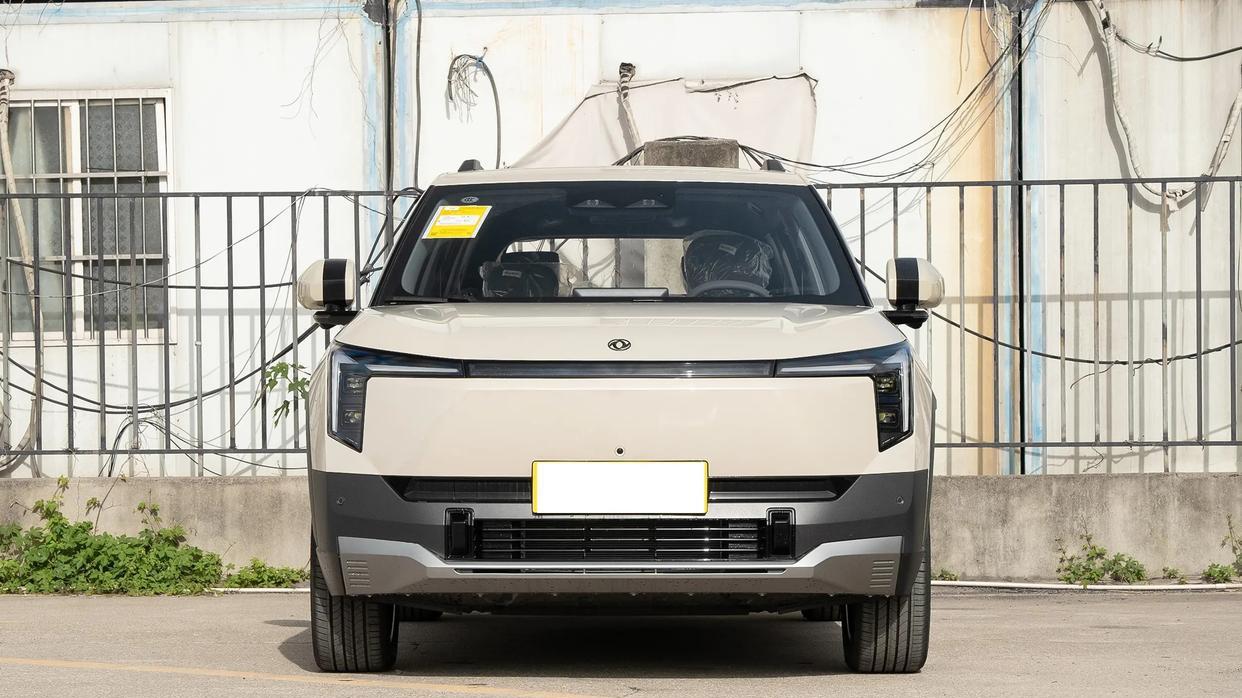 这款纯电小型SUV即将上市，小身材大空间，竞争比亚迪元UP