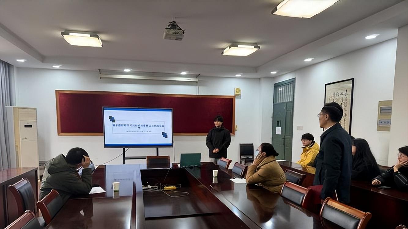 体制内80%的人输在不会说话，只因不懂这3字“万能公式”