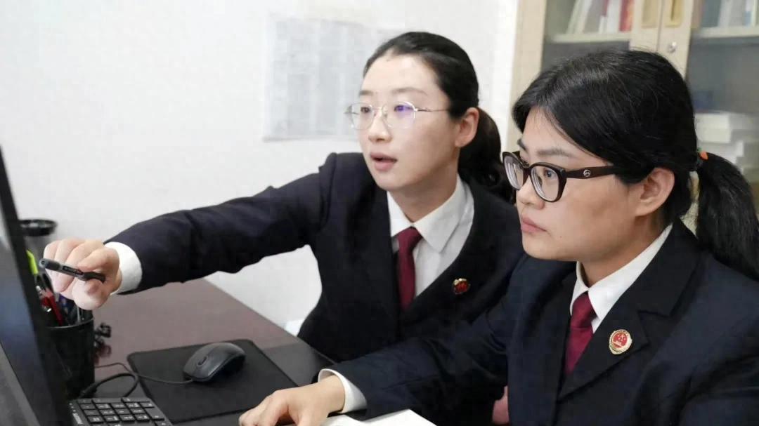 大学生因6秒监控险些被冤，检察官7次实验发现关键7秒差距