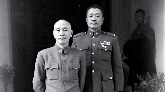 他保卫南京时被日军俘虏，出逃后枪毙日军少将，最后死在粟裕手上