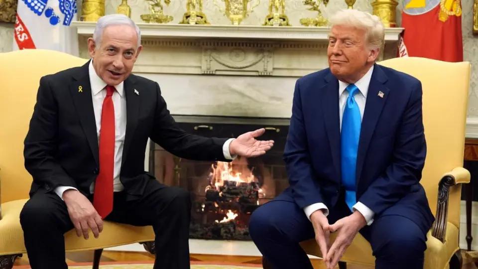 房地产思维解决巴以问题，懂王又双叒出手了