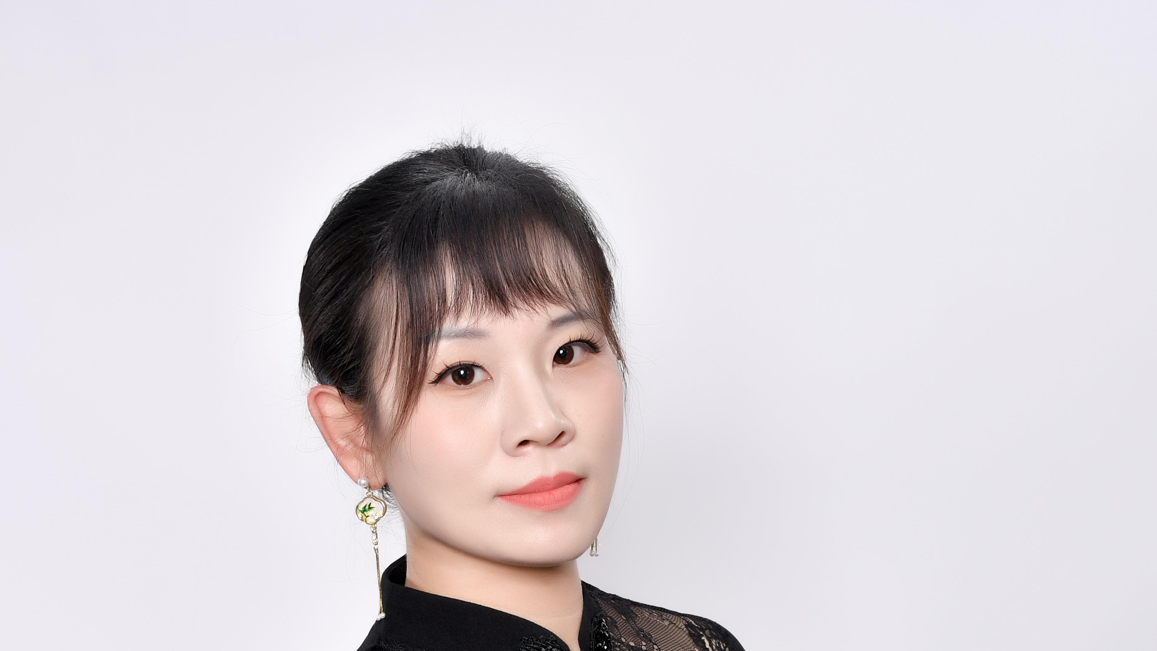 新人模特江芸：在风格之海中启航