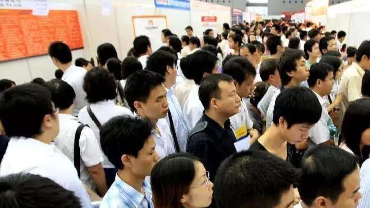 为什么每年1000万大学生嫌多，而1000万新生儿却又嫌少