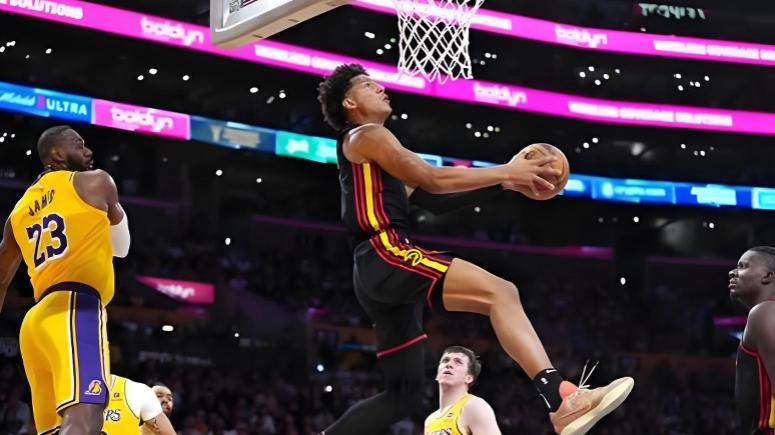 51+30+28！没有特雷杨，新鹰王起飞了！