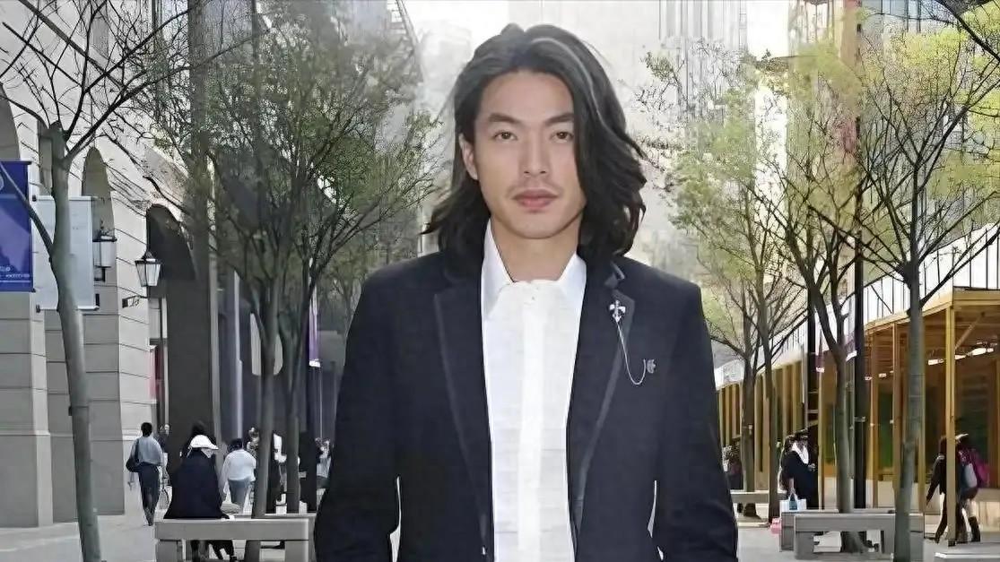 男星李威卷入命案后续：疑骗取女子200万，不但在现场还教唆串供