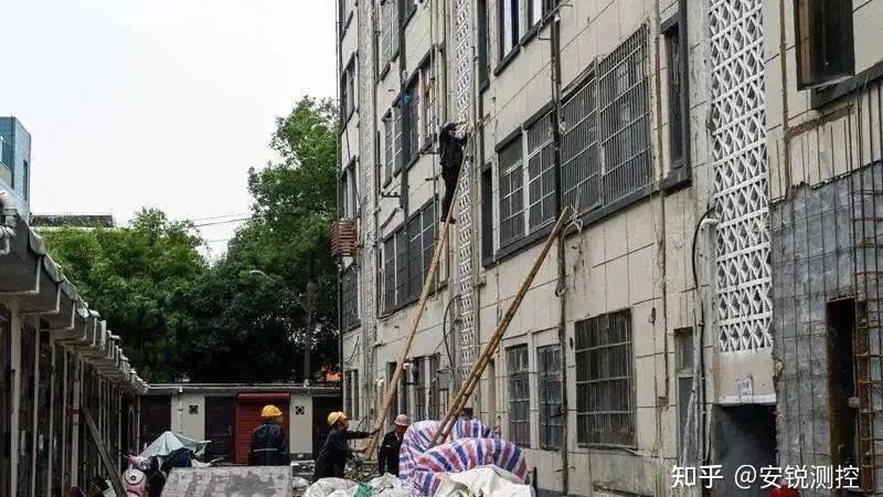 危楼房屋安全监测智能化转型：安锐科技4层架构系统深度拆解