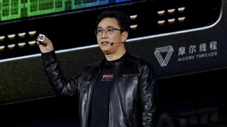 暴涨！他带领3万股民一天狂赚120亿