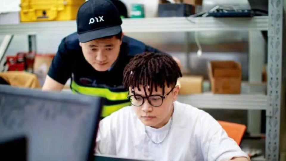 剑桥硕士面试小学教培被刷，北大博士陪跑，HR一句大实话太扎心