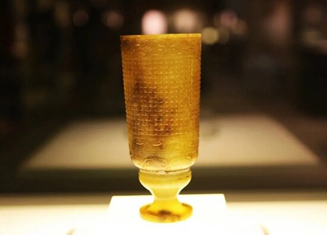 1976年，陕西出土一件罕见的玉杯，专家：可能是秦始皇用过的杯子