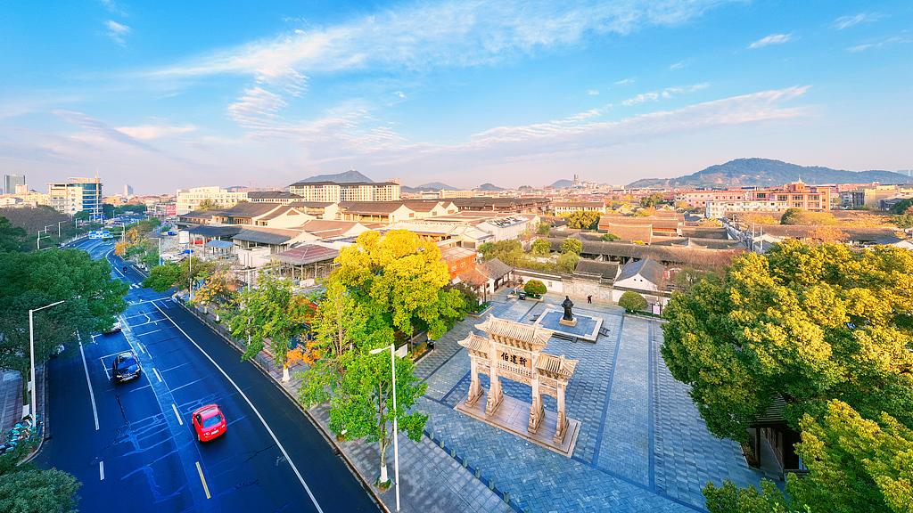 蝴蝶大乐透25147期分析，近期的重点都是温码，需要考虑3个左右号码