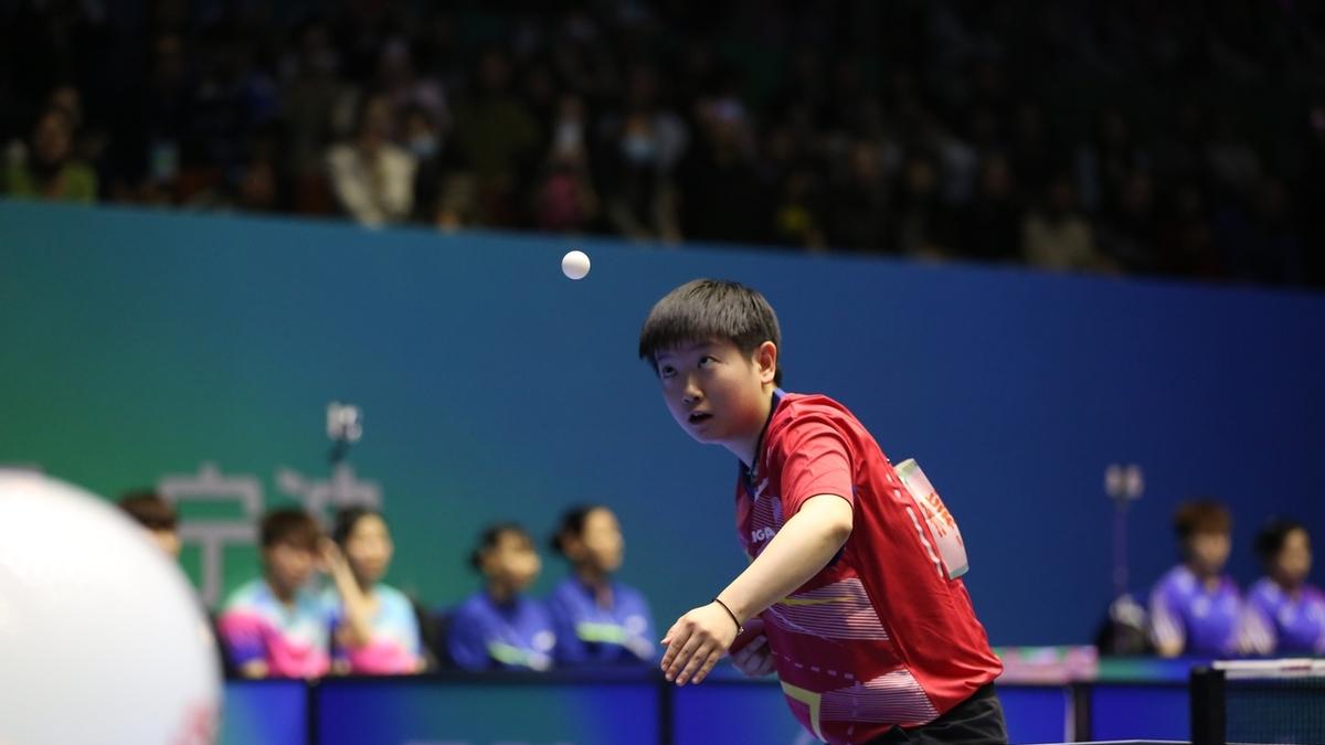 孙颖莎战胜蒯曼，夺得澳门乒乓世界杯女单冠军