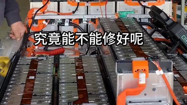 新能源汽车电池寿命实测，八年使用后续航变化，真实数据让人意外