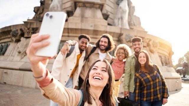 为啥外国人扎堆中国旅游，是机遇还是挑战呢？结果早已分晓