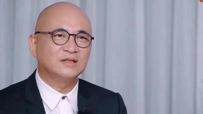 胡静老公是二婚是真的



豪门婚姻的真相总是扑朔迷离，让人忍不住想一探究竟！别