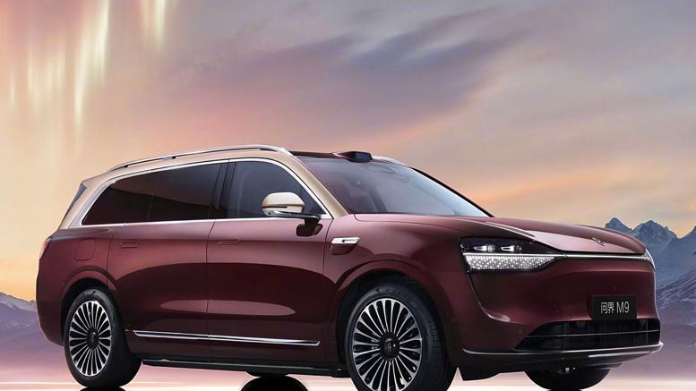 20万以上混动SUV谁与争锋？问界、理想霸榜，高配低价招数失效？