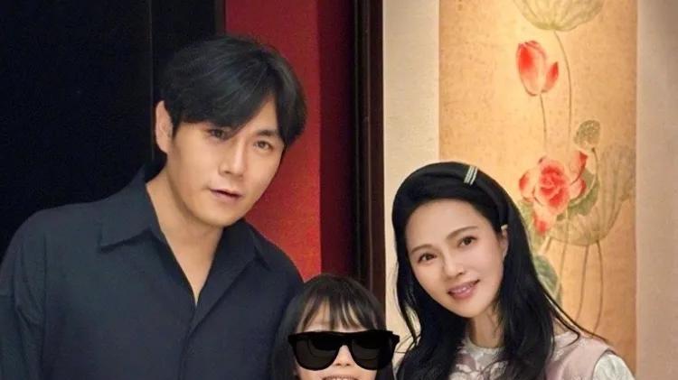 伊能静庆生 少女感十足



伊能静57岁生日，这状态简直让人怀疑人生！同样是奔