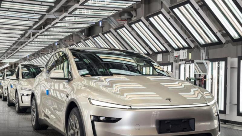 特斯拉上海超级工厂第400万辆整车下线